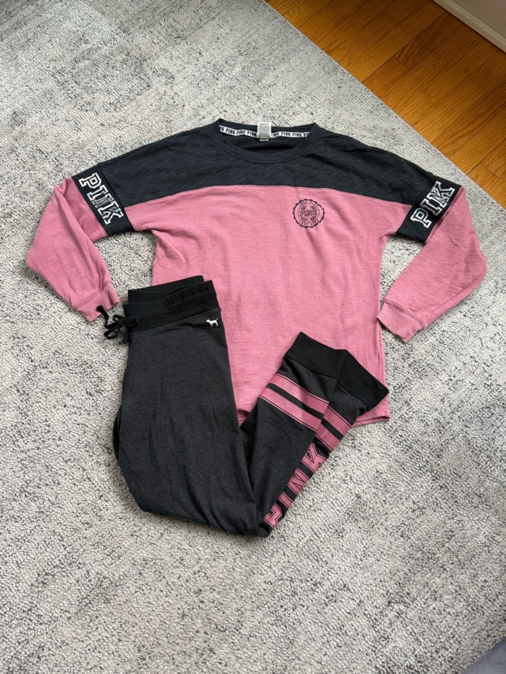 VS Pink Yoga pants & campus shirt size M/L